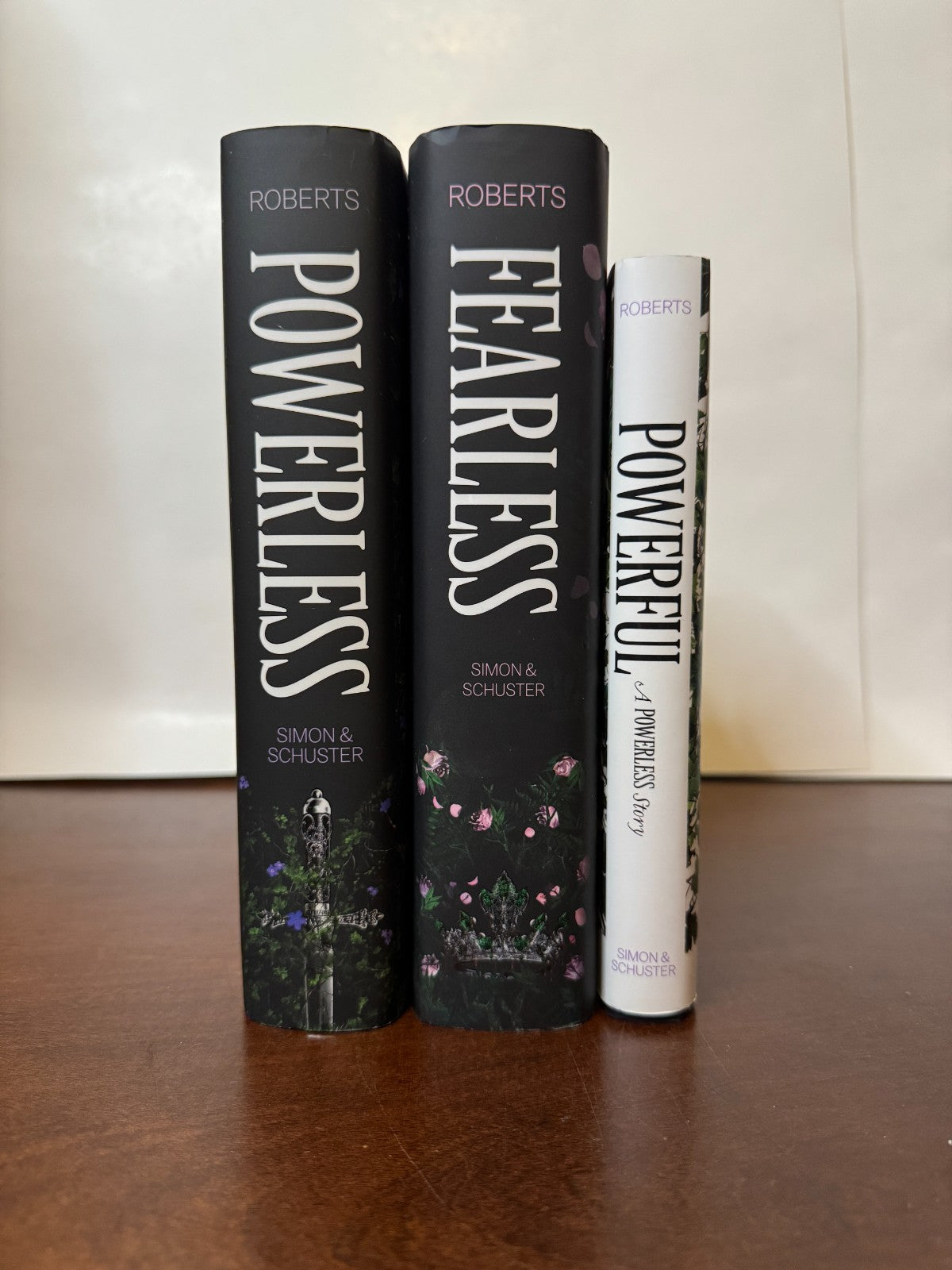 Powerless trilogy hardcover set by Lauren Roberts – photo 4