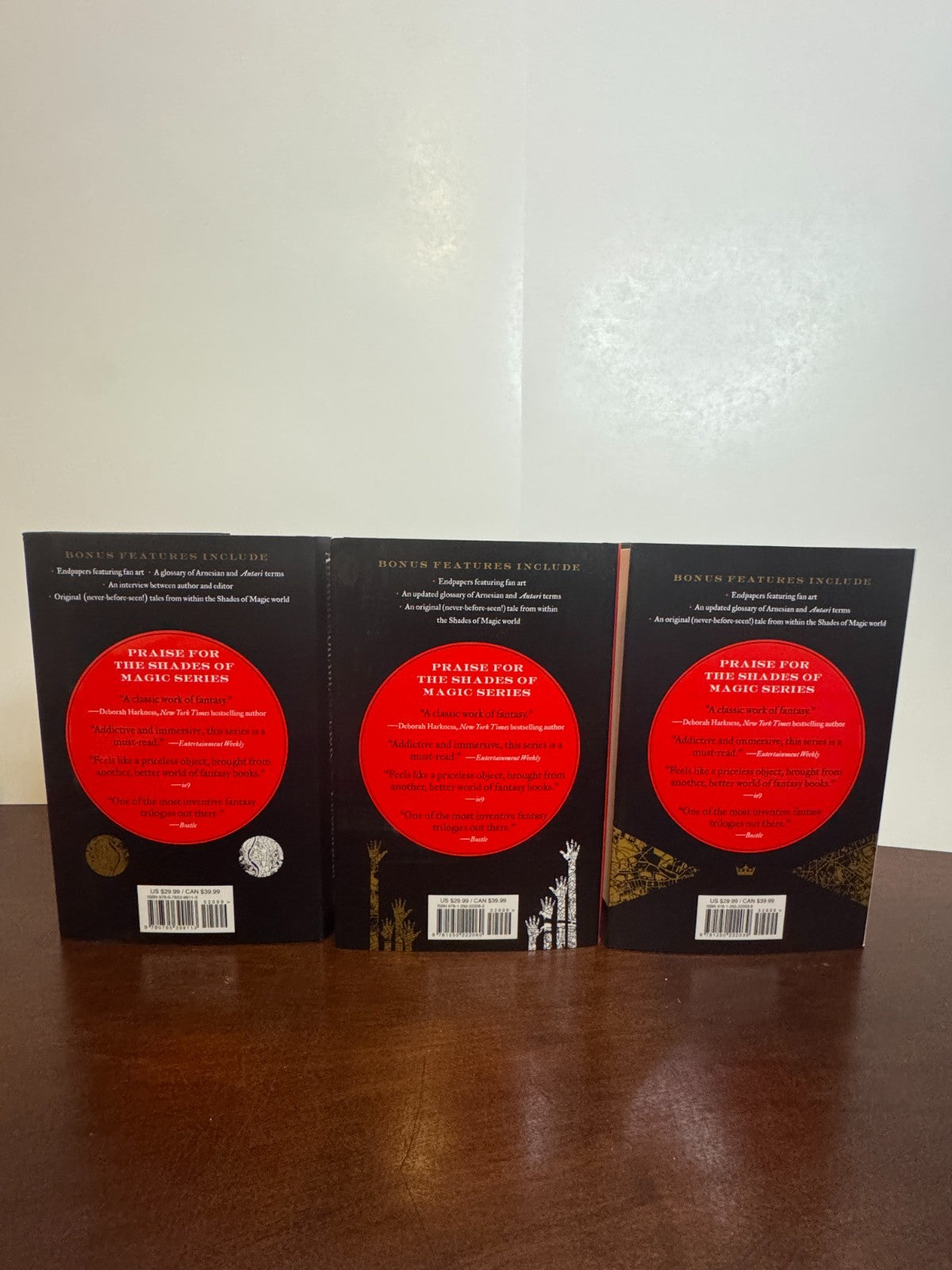 Shades of Magic collector's edition set – photo 4