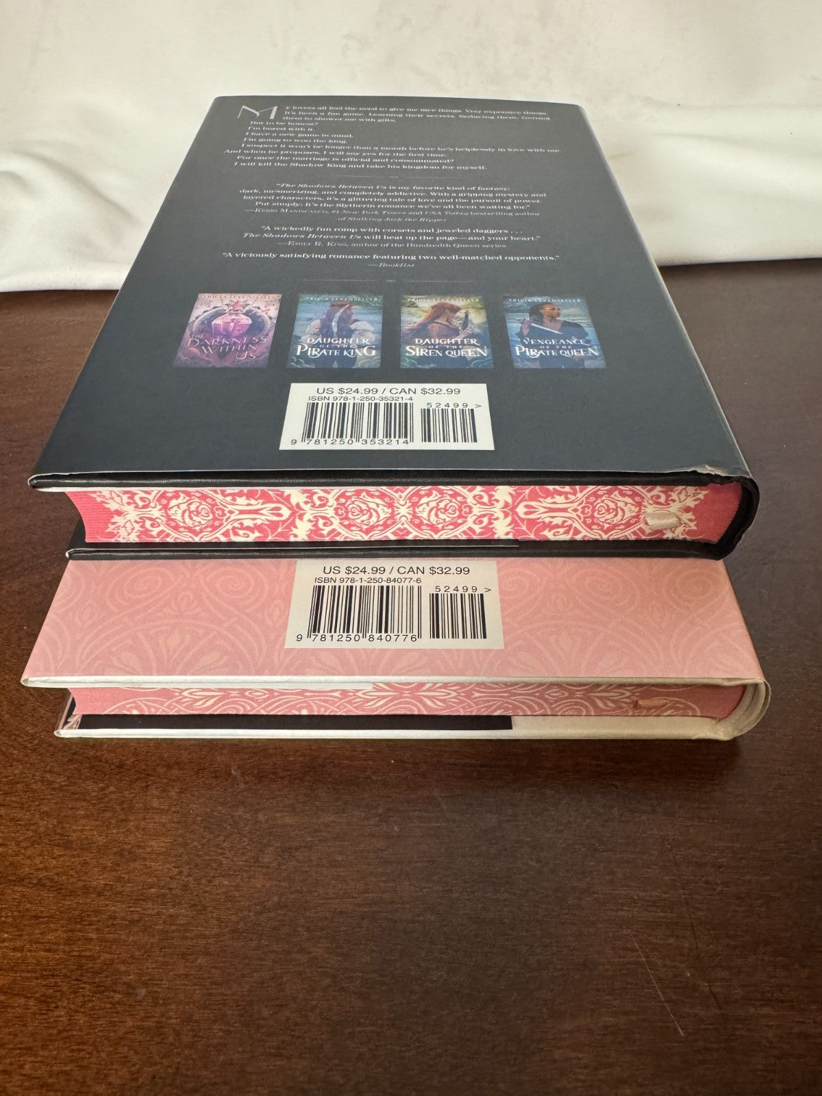 The Shadows Between Us duology deluxe set – photo 4