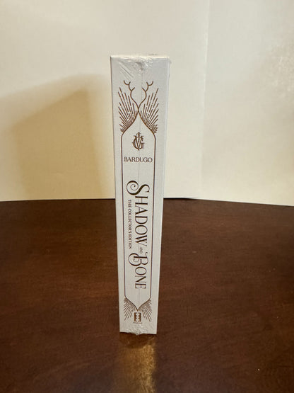 Shadow and Bone Collector's Edition – photo 2