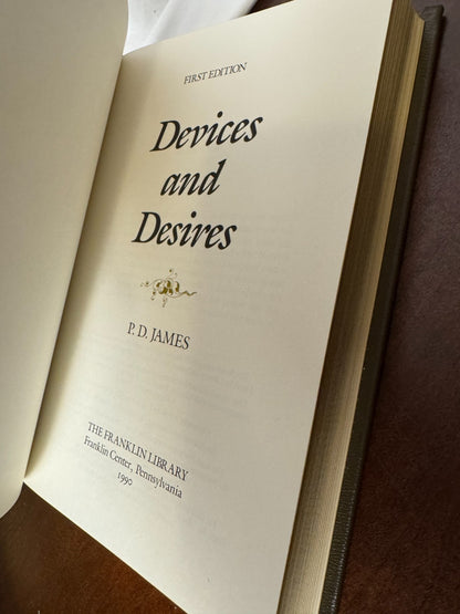 Devices and Desires signed P.D. James Franklin Library edition – photo 2