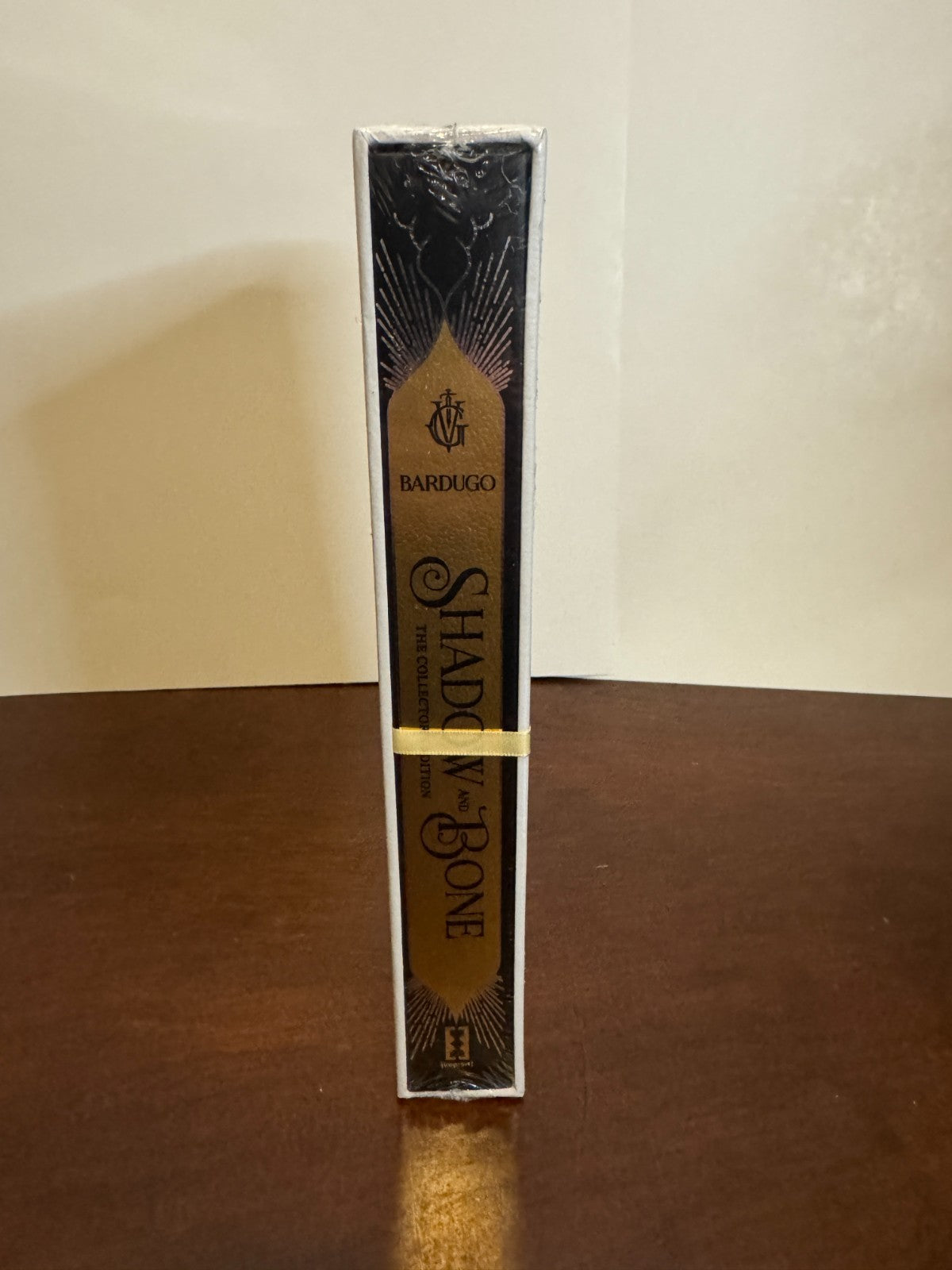 Shadow and Bone Collector's Edition – photo 4