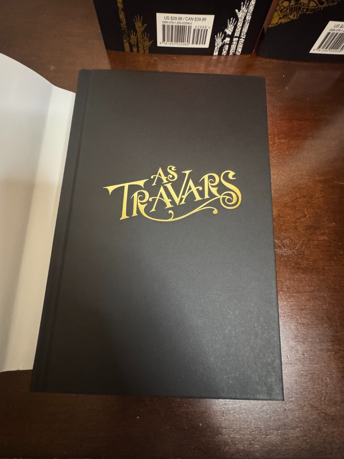 Shades of Magic collector's edition set – photo 11