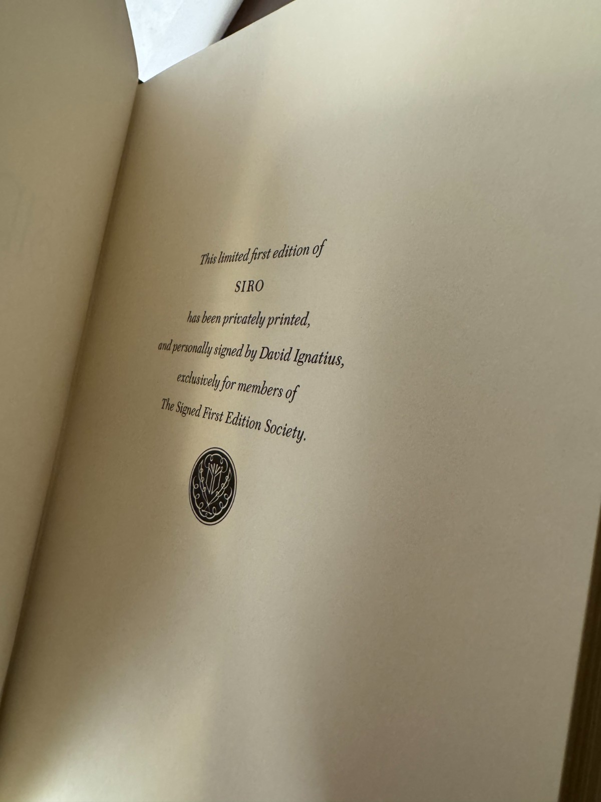 Siro signed David Ignatius Franklin Library edition – photo 4