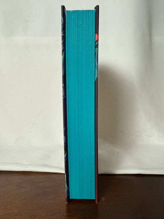 Cover of Swordheart by T. Kingfisher, Exclusive Deluxe Edition Hardcover with Turquoise Sprayed Edges