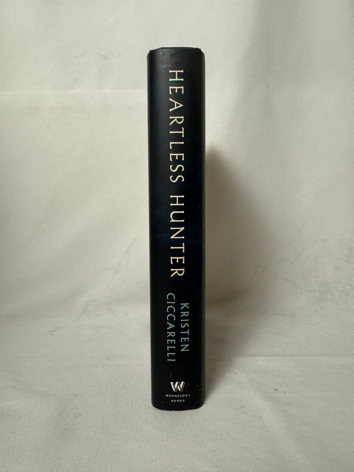 Heartless Hunter by Kristen Ciccarelli hardcover – photo 3